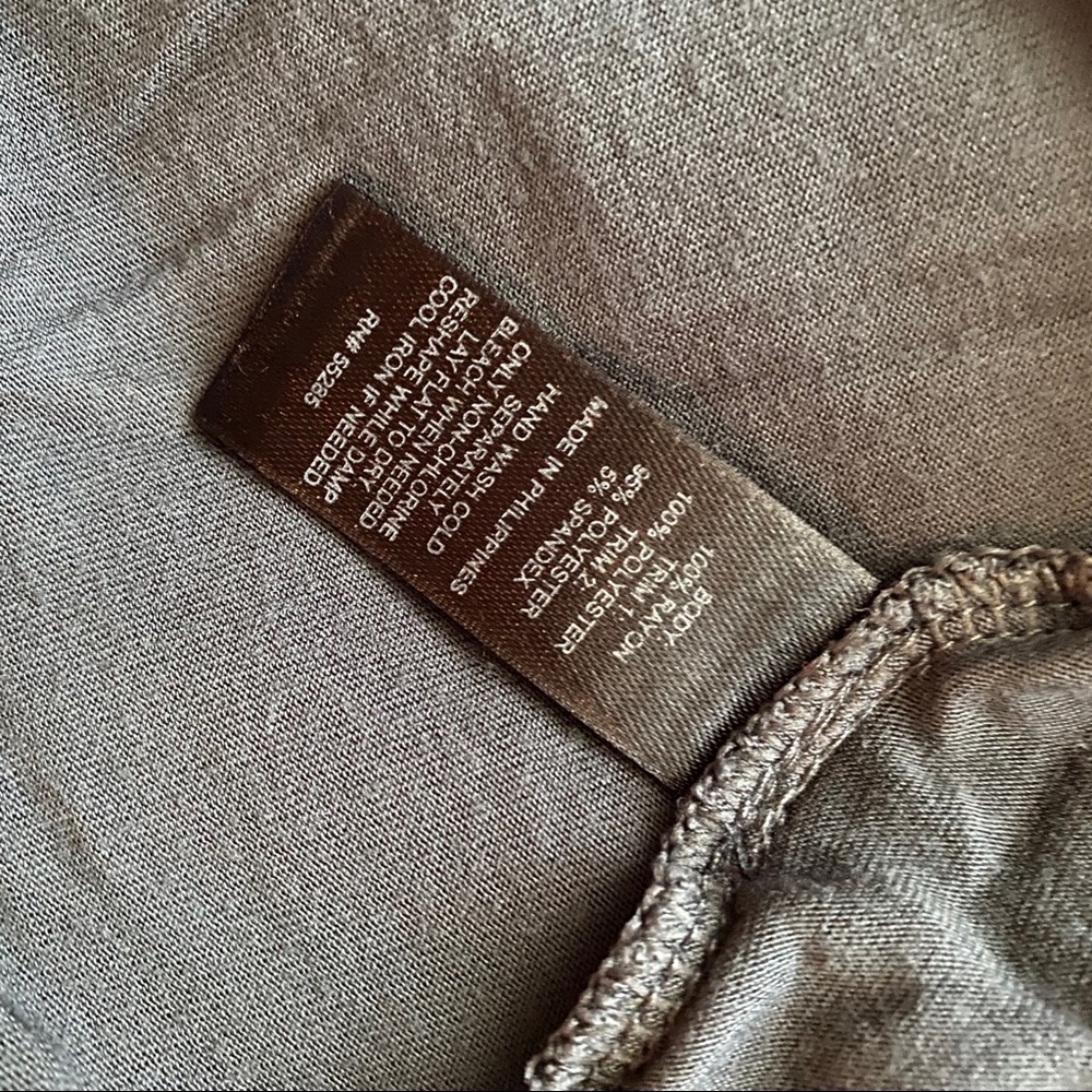 Express cotton Top with ruffled neckline - Picture 6 of 7
